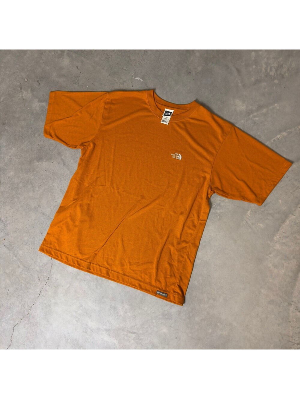 The North Face VaporWick TShirt Mens L Orange Outdoor Tee